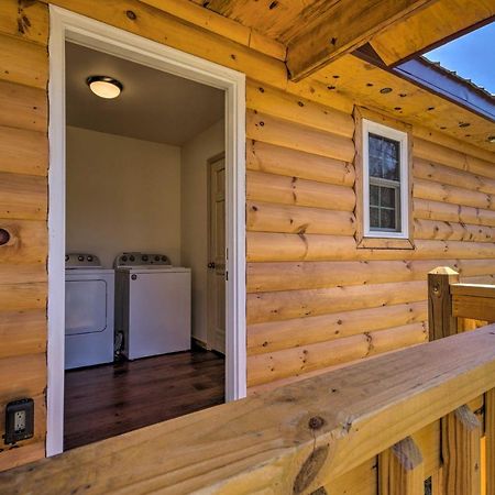 Bears Den Cabin With Porch About 5 Mi To Bryson City! 외부 사진